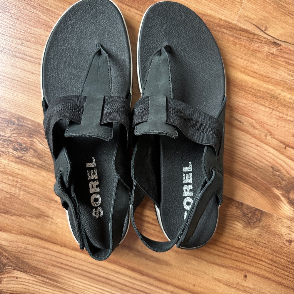Sorel Out N About Black Minimalist Sandals